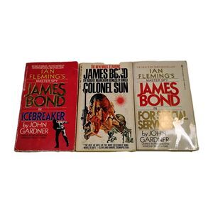 VTG Ian Fleming's 007 James Bond 3 Book Lot by John Gardner & Robert Markham (A)